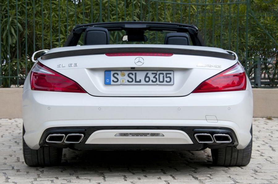  Mercedes-Benz SL63 AMG 2013 года  (фото 42 из 84)